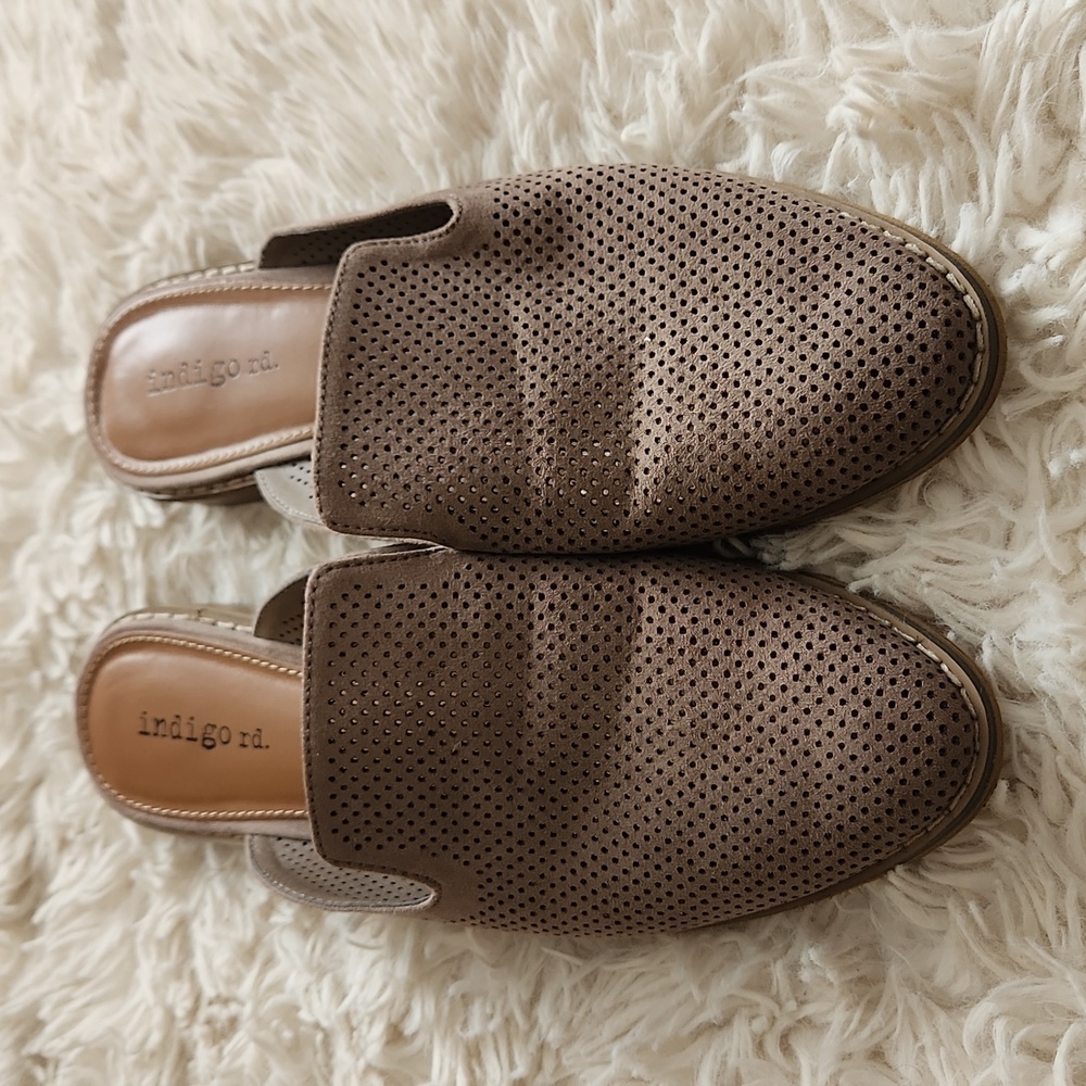 Indigo rd. Slides
